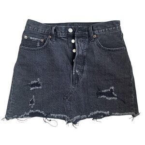 Levi’s Balck Denim frayed hem skirt